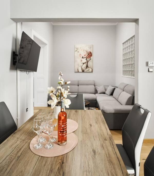City Twenty 2Bdr Apartment By Irundo Zagreb Extérieur photo